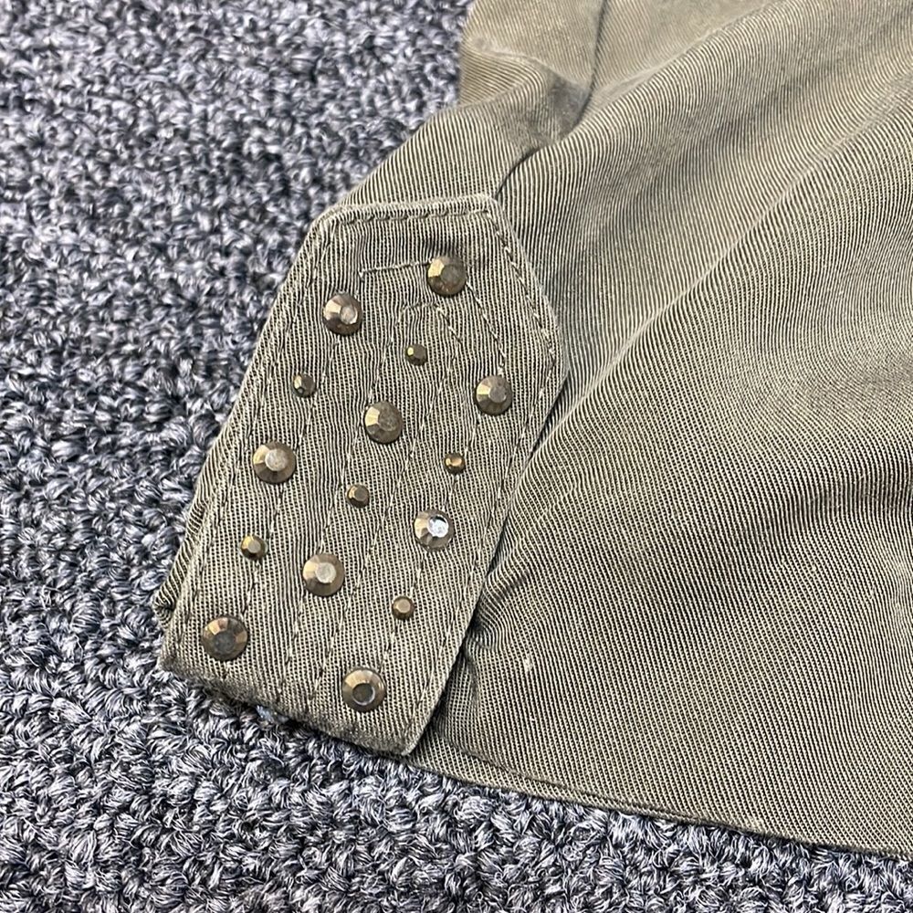 Cache khaki soft silk like shorts - Picture 2 of 10